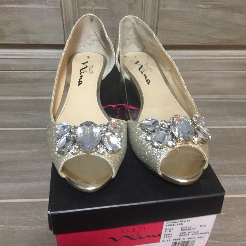 Nina gold wedge peep toe size 6.5